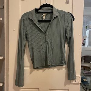 Blue ribbed button collar top